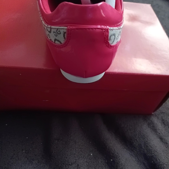 GUESS SHERRILL WOMEN SNEAKERS - Picture 6 of 14